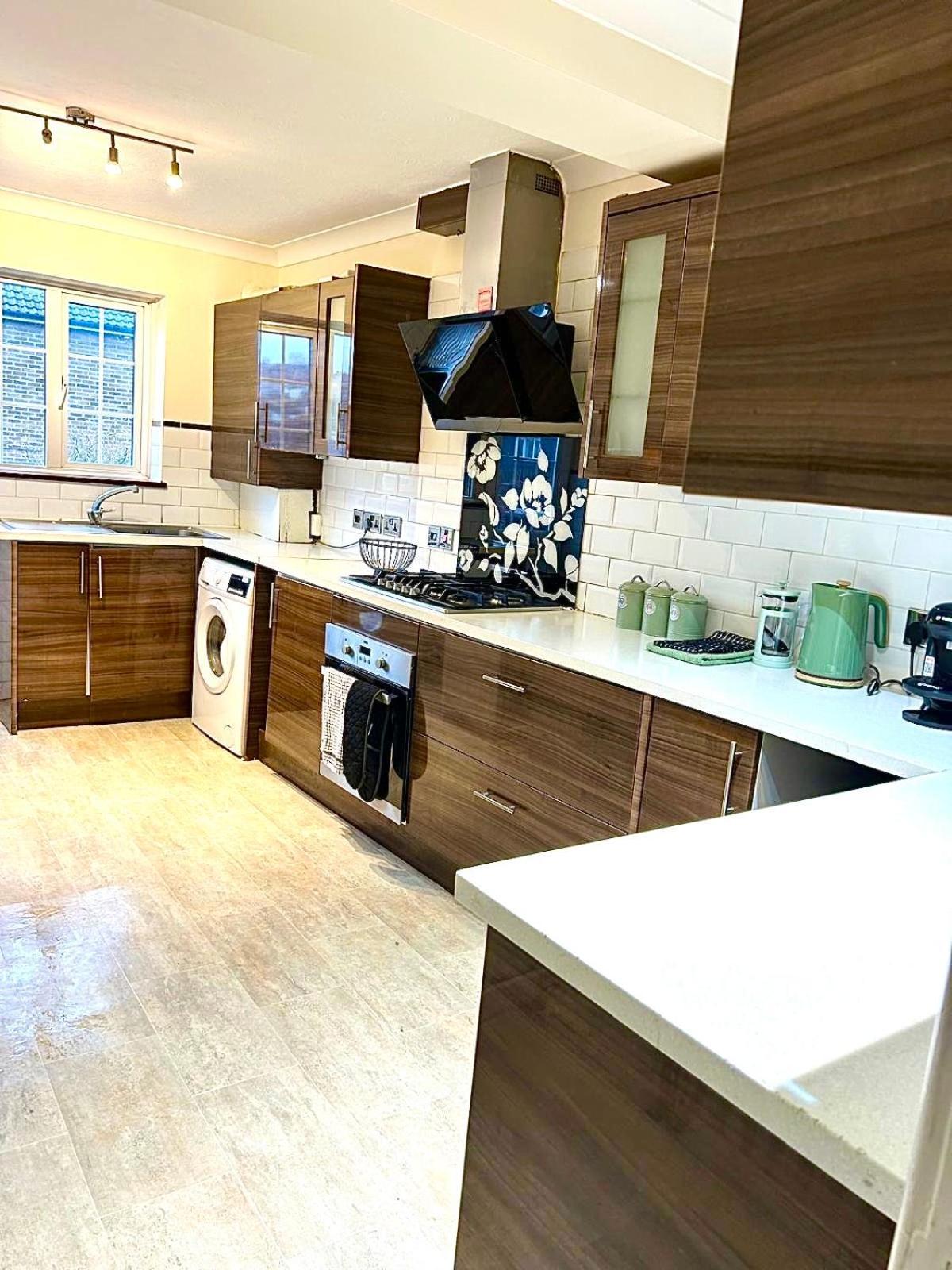 Williams Way Gone Villa Strood ภายนอก รูปภาพ